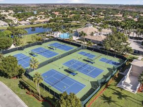 8638 Lineyard Cay, West Palm Beach FL 33411