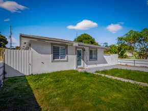 623 S Pine Street, Lake Worth Beach FL 33460