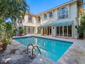 206 Queens Lane, Palm Beach FL 33480