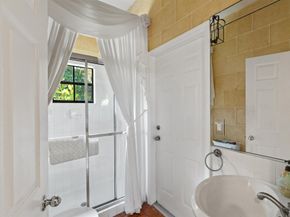 206 Queens Lane, Palm Beach FL 33480