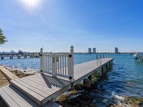 206 Queens Lane, Palm Beach FL 33480