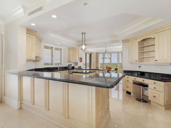 3920 N Ocean Drive 7a, Singer Island FL 33404