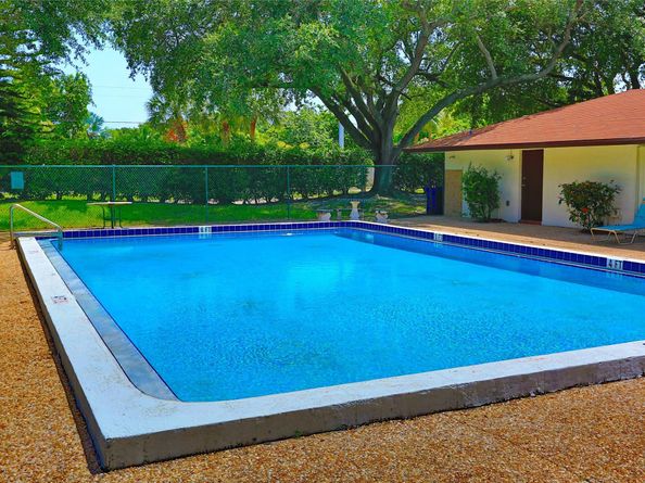 6616 N Parkway Dr 6616, Pompano Beach FL 33068