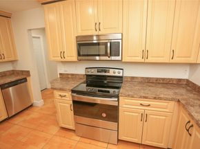 6616 N Parkway Dr 6616, Pompano Beach FL 33068