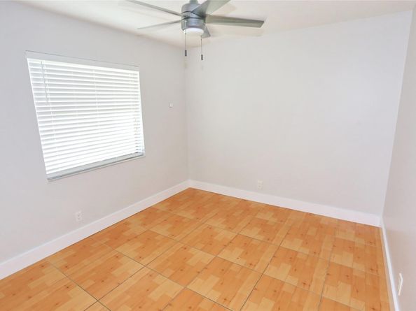 6616 N Parkway Dr 6616, Pompano Beach FL 33068