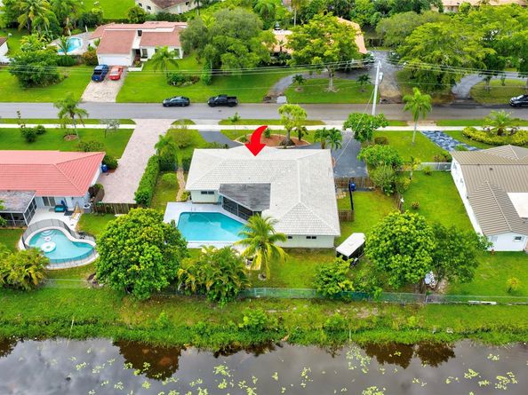 8405 NW 38th St, Coral Springs FL 33065