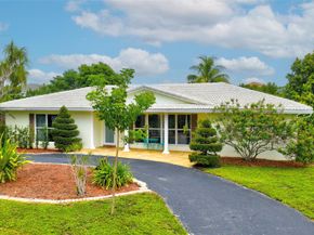 8405 NW 38th St, Coral Springs FL 33065