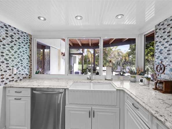 8405 NW 38th St, Coral Springs FL 33065