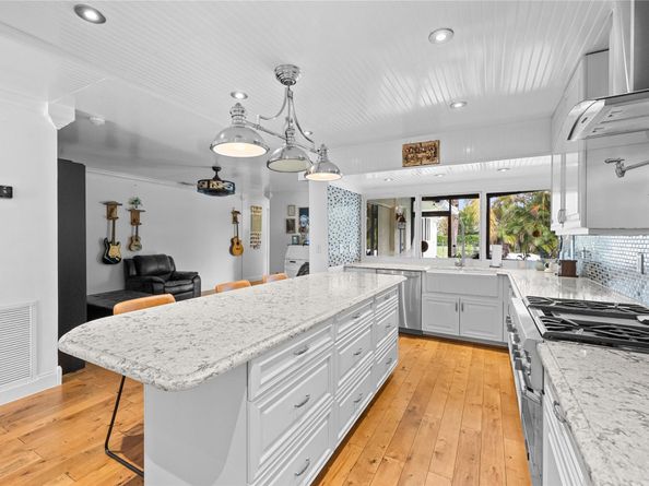 8405 NW 38th St, Coral Springs FL 33065