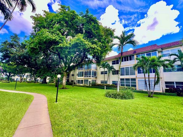 5121 W Oakland Park Boulevard 311, Lauderdale Lakes FL 33313