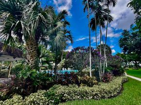 5121 W Oakland Park Boulevard 311, Lauderdale Lakes FL 33313