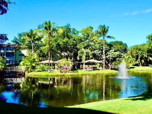 5121 W Oakland Park Boulevard 311, Lauderdale Lakes FL 33313