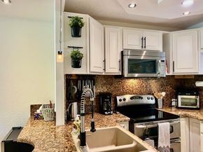 5121 W Oakland Park Boulevard 311, Lauderdale Lakes FL 33313