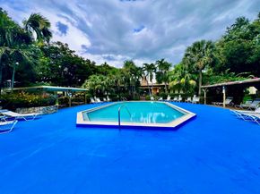 5121 W Oakland Park Boulevard 311, Lauderdale Lakes FL 33313