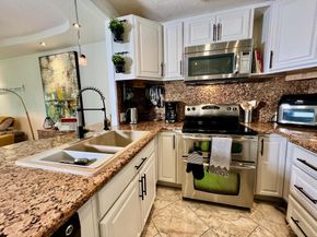 5121 W Oakland Park Boulevard 311, Lauderdale Lakes FL 33313