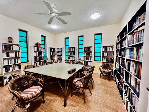 5121 W Oakland Park Boulevard 311, Lauderdale Lakes FL 33313