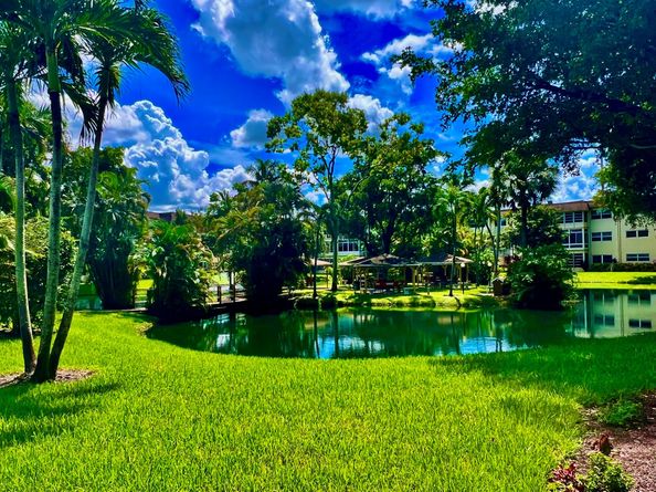 5121 W Oakland Park Boulevard 311, Lauderdale Lakes FL 33313