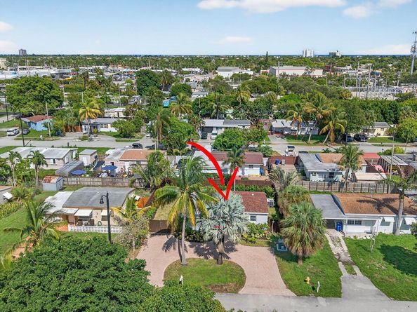 2600 NE 14th Terrace, Pompano Beach FL 33064