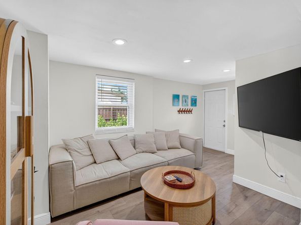 2600 NE 14th Terrace, Pompano Beach FL 33064