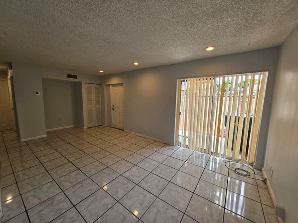 2221 NW 59th Way 67C, Fort Lauderdale FL 33313