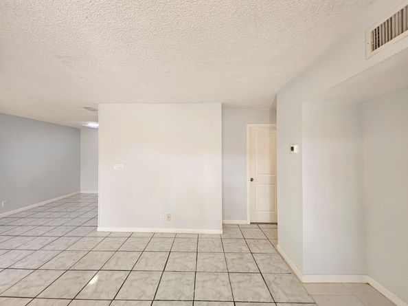 2221 NW 59th Way 67C, Fort Lauderdale FL 33313