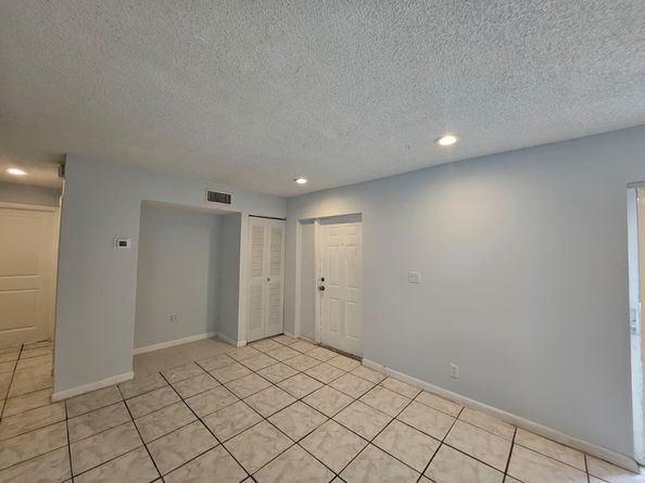 2221 NW 59th Way 67C, Fort Lauderdale FL 33313