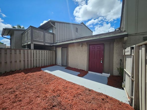 2221 NW 59th Way 67C, Fort Lauderdale FL 33313