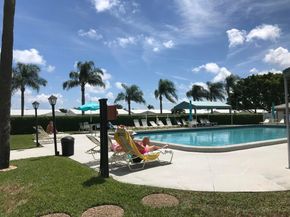 1001 SW 6th Avenue, Boynton Beach FL 33426