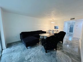 2871 E Sunrise Lakes Dr 101, Sunrise FL 33322