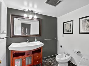 1881 Middle River Dr 301, Fort Lauderdale FL 33305