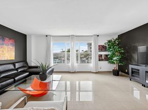 1881 Middle River Dr 301, Fort Lauderdale FL 33305