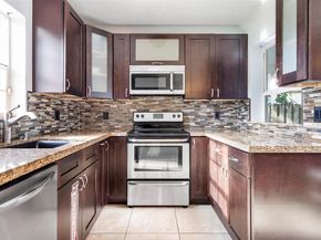 1417 N Andrews Ave, Fort Lauderdale FL 33311