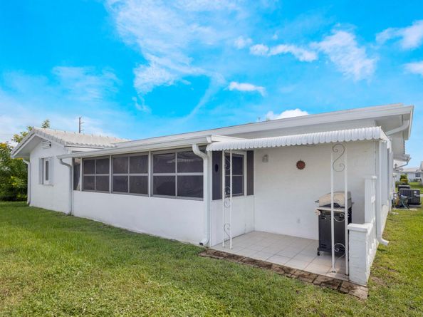 1509 SW 21st Street, Boynton Beach FL 33426