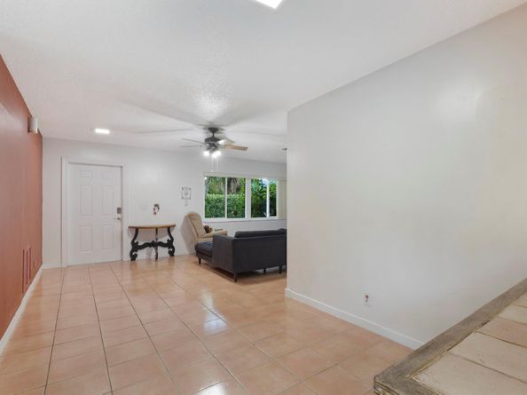 101 N Sequoia Drive N, West Palm Beach FL 33409
