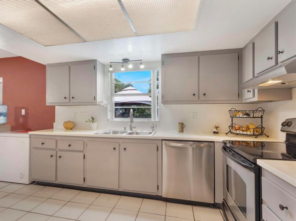 101 N Sequoia Drive N, West Palm Beach FL 33409