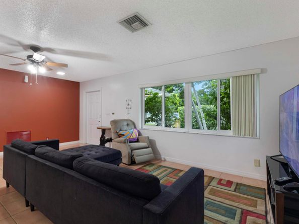 101 N Sequoia Drive N, West Palm Beach FL 33409