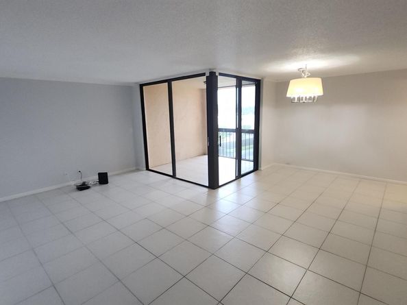450 Egret Circle 9404, Delray Beach FL 33444