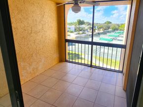 450 Egret Circle 9404, Delray Beach FL 33444