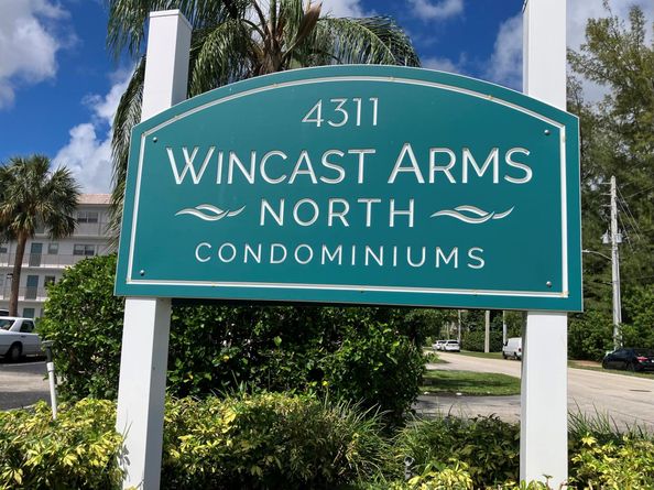 4311 Crystal Lake Drive 116, Pompano Beach FL 33064