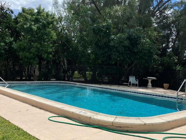 4311 Crystal Lake Drive 116, Pompano Beach FL 33064