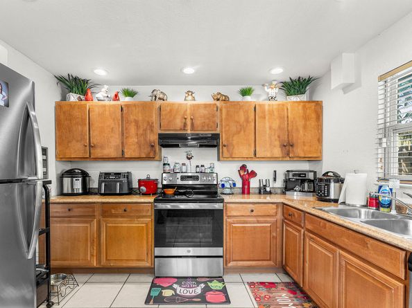2907 Apalachee Road, Palm Springs FL 33406