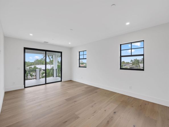 1211 Gulfstream Way, Singer Island FL 33404