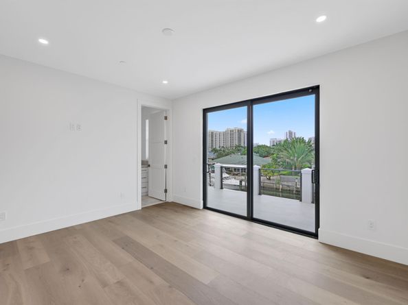 1211 Gulfstream Way, Singer Island FL 33404