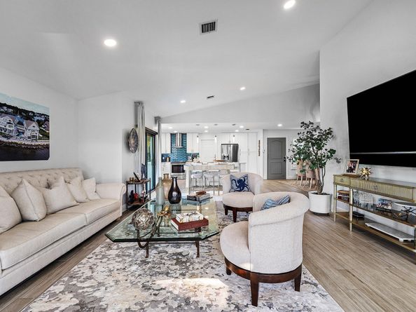6746 Touchstone Circle, Palm Beach Gardens FL 33418