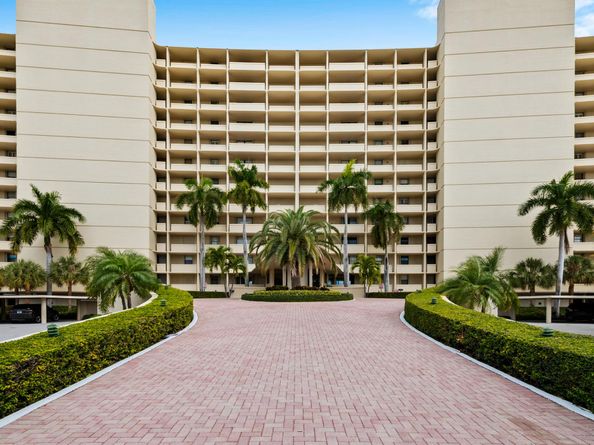 134 Lakeshore Drive 814, North Palm Beach FL 33408