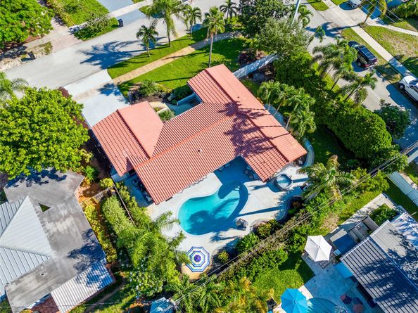 2166 NE 57th St, Fort Lauderdale FL 33308