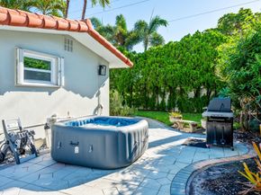 2166 NE 57th St, Fort Lauderdale FL 33308