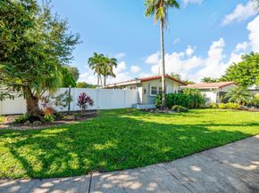 2166 NE 57th St, Fort Lauderdale FL 33308