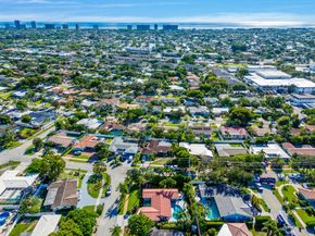 2166 NE 57th St, Fort Lauderdale FL 33308