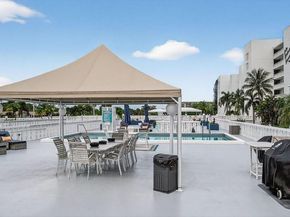 301 Lake Shore Dr 801, West Palm Beach FL 33403